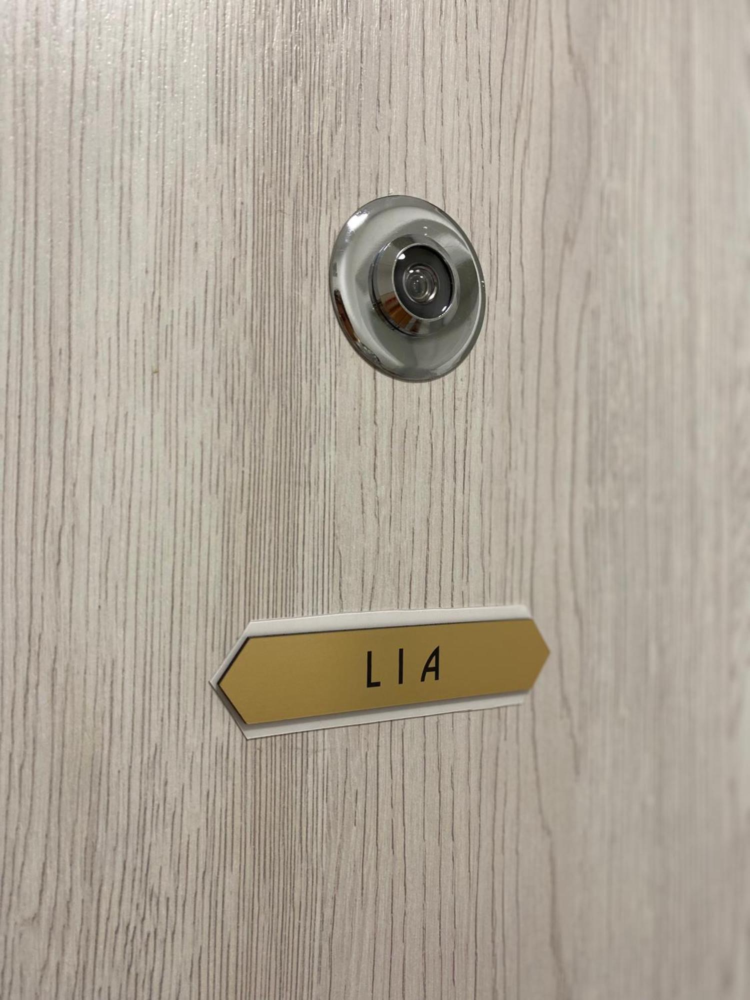Lia Apartman - Private Parking Bratislava Eksteriør billede